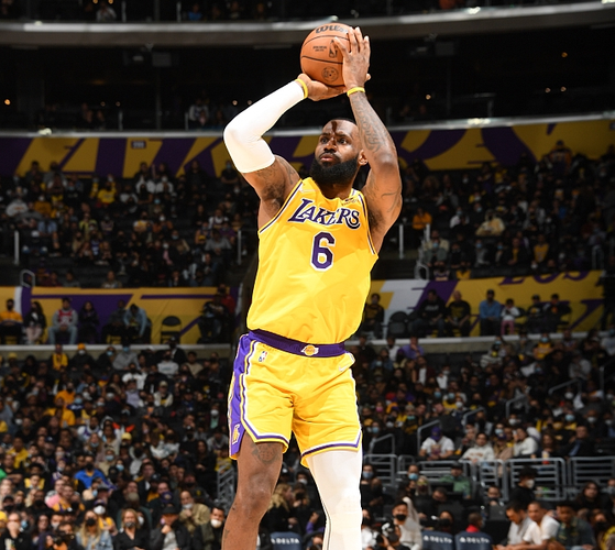 什么怪物！文班挡拆后踏步起飞空中转体180° 回头望月式空接背扣