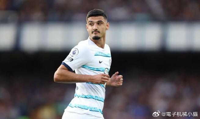 talkSPORT:努诺向西汉姆要求3名冬窗新援,有意和罗马争齐尔克泽