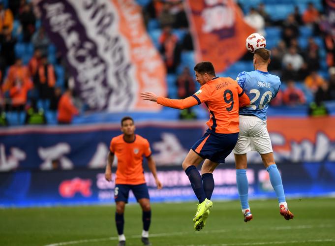 足球报:从趋势来看深圳新鹏城无限接近“上岸”,保级在望