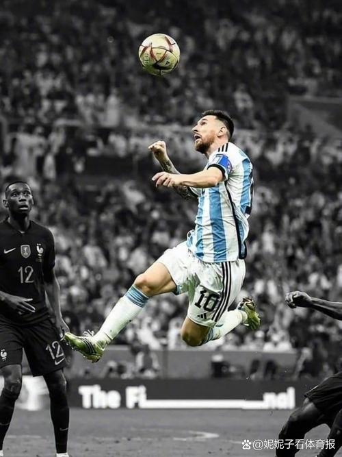 详细阅读:飞翔的阿根廷人🤩梅西鱼跃冲顶破门📸📸📸 飞翔的阿根廷人🤩梅西鱼跃冲顶破门📸📸📸