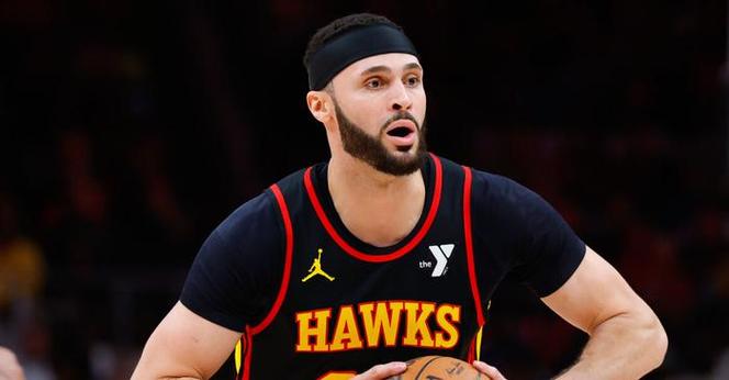 花得很彻底！小南斯抢断&前场再中三分 骑士领先活塞30+