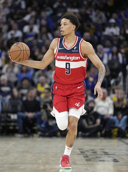 西部球探：罗林斯是身材高大的后卫 能防守&能推进&还有定点投篮