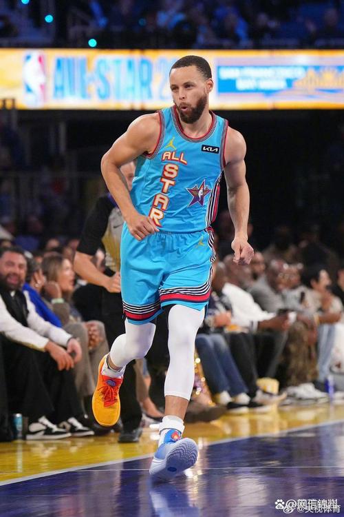 库里：这是需要自我反思的夜晚 关键时刻必须打得更棒