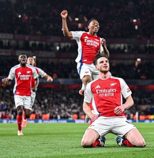 枪手6分领跑独一档!英超第2到第11只差4分,第2到第8仅差2分🤯