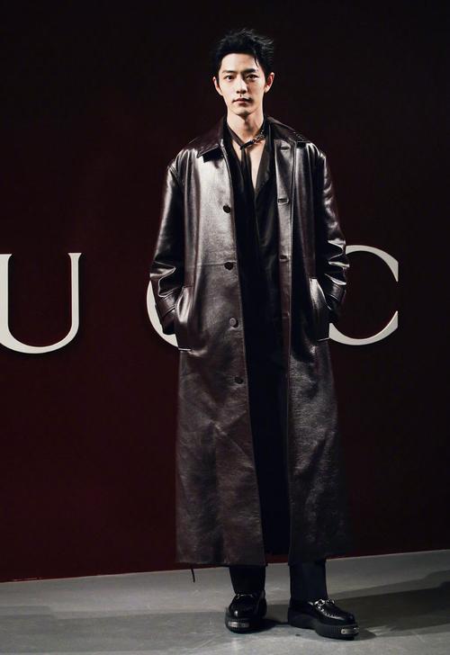 琼斯：卢克-肖踢得自信从容 游刃有余，攻防两端都找到了感觉