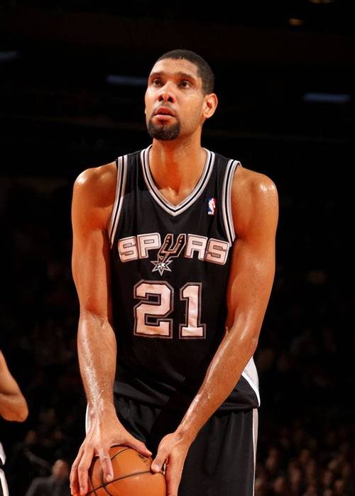 蒙蒂：罗伊年轻但比赛没弱点 上一个我见过的这种人是邓肯