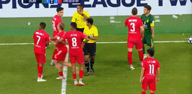 河内主帅：开局国安给了很大压力，球员们敢打敢拼最终逆转比赛